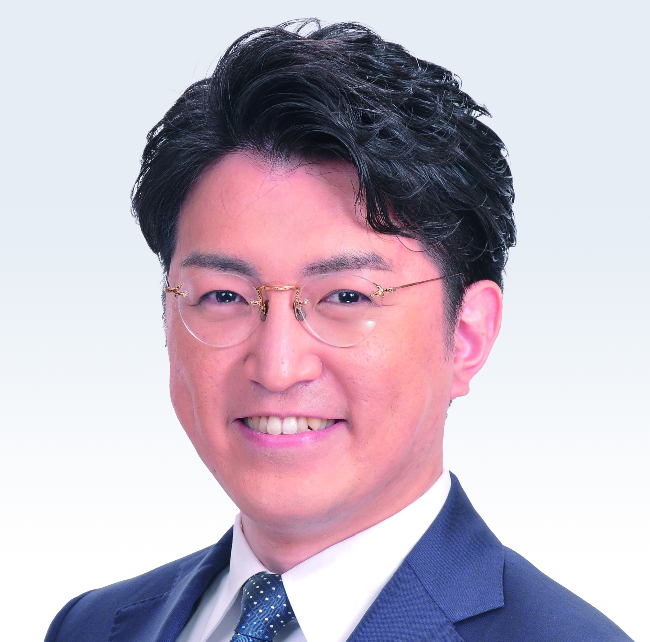 岩崎　隼人 氏